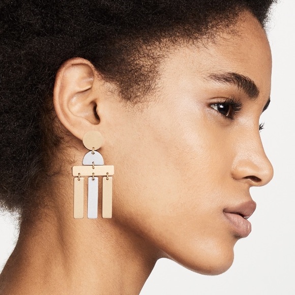 madewell // mixed metal chandelier earrings - Picture 2 of 3